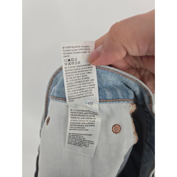 American Eagle Light Wash Strigid 90s Boyfriend Shorts Women's 10/30 NWT New - Picture 11 of 12